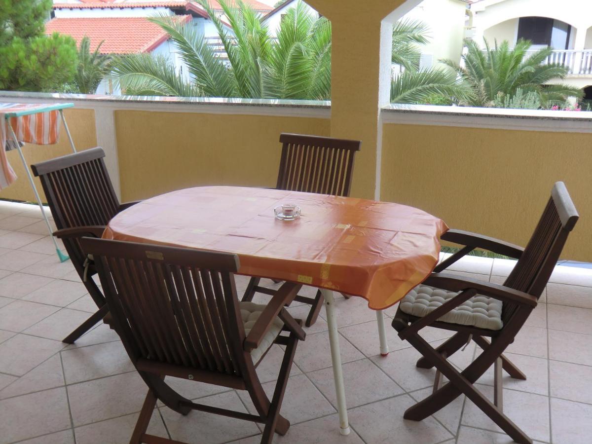 Ferien Haus Evita Auf Insel Vir - Wohnung I Kültér fotó
